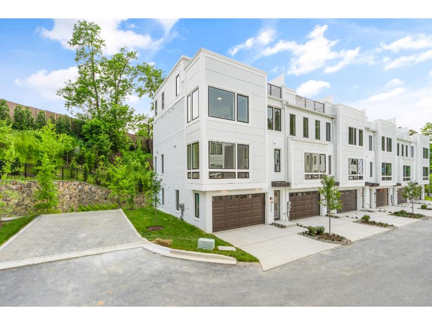 Creekside Chevy Chase - Open Sat & Sun!